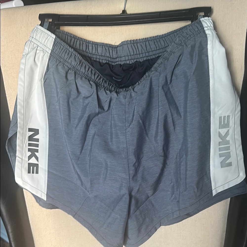 Nike Men's Gray and White Shorts